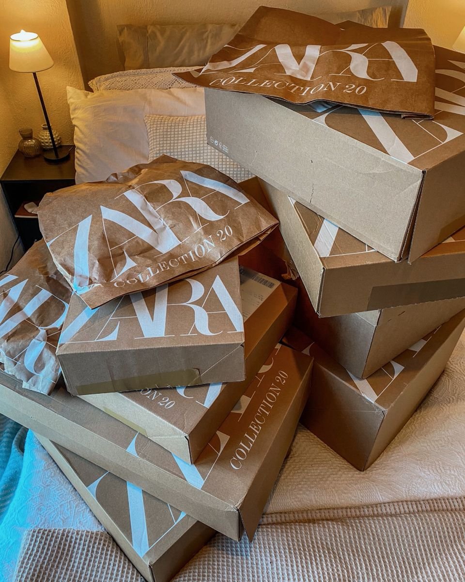 Outlet stock in boxes ready to ship